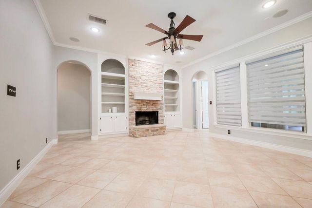 7619 Lorna Road, Montgomery, TX 77316
