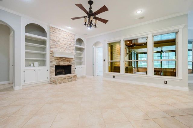 7619 Lorna Road, Montgomery, TX 77316
