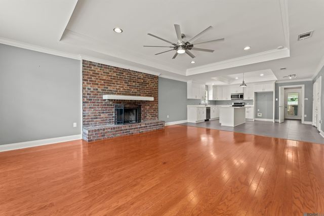 13706 Damon Dr, Baton Rouge, LA 70816