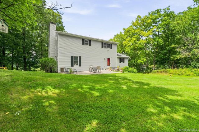 4 Chaucer Road, Staatsburg, NY 12580