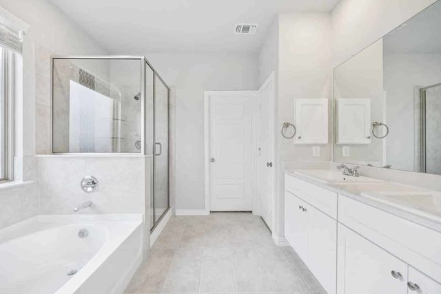 4005 Allred Drive, Heartland, TX 75114