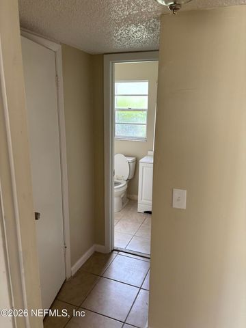 1529 PULLEN Road 3, Jacksonville, FL 32216