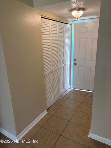1529 PULLEN Road 3, Jacksonville, FL 32216