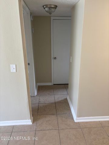 1529 PULLEN Road 3, Jacksonville, FL 32216