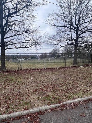 263 Colonial Pl, Plainfield City, NJ 07062