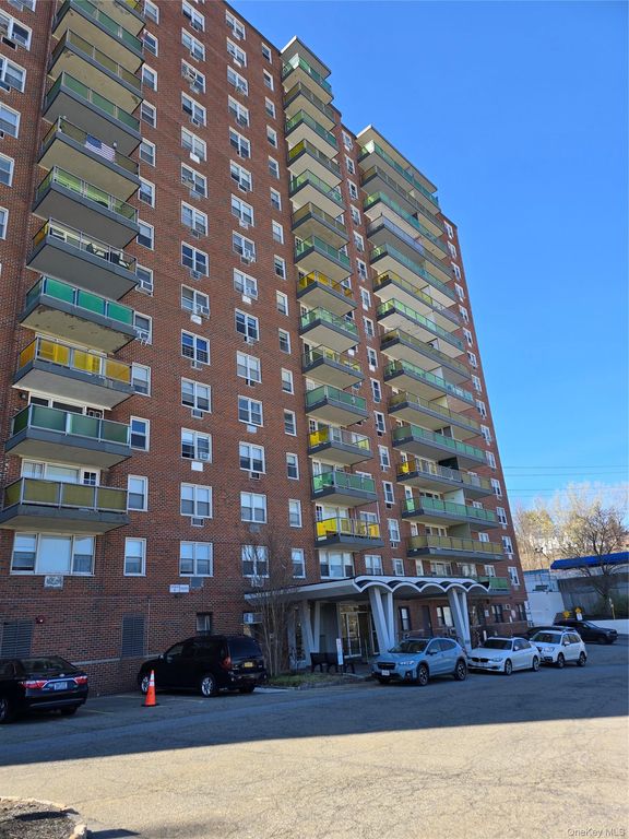 1841 Central Park Avenue 16J, Yonkers, NY 10710 — photo 2