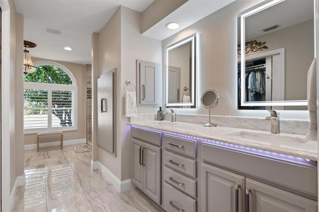 512 WARWICK DRIVE, Venice, FL 34293