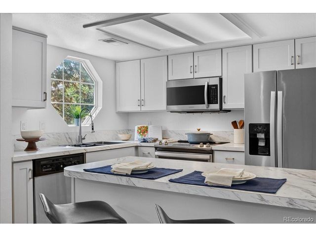 12655 E Pacific Cir C, Aurora, CO 80014