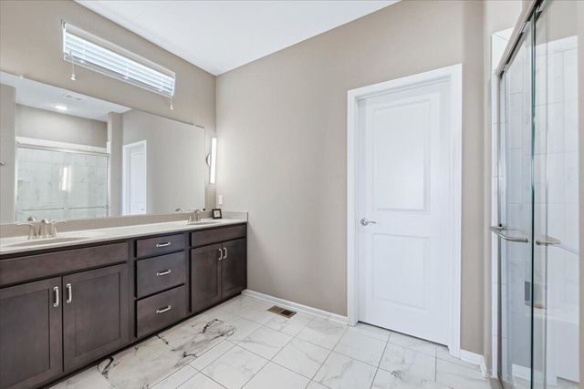 4 ALDER Circle, Council Bluffs, IA 51503