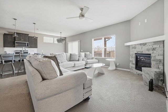 4 ALDER Circle, Council Bluffs, IA 51503