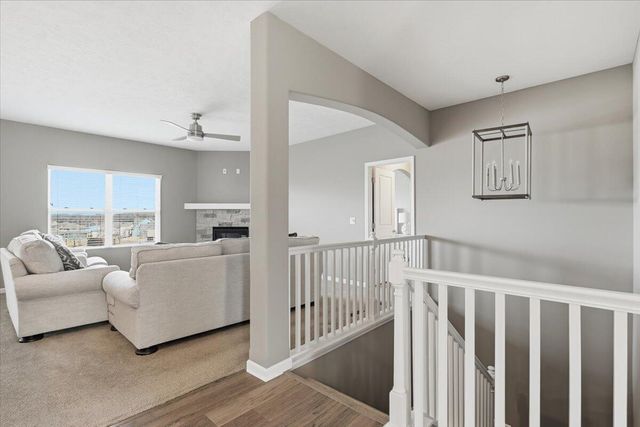 4 ALDER Circle, Council Bluffs, IA 51503