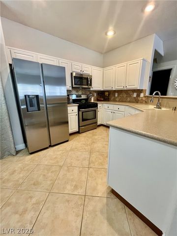 8638 Tom Noon Avenue 102, Las Vegas, NV 89178