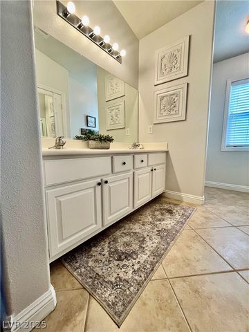 8638 Tom Noon Avenue 102, Las Vegas, NV 89178