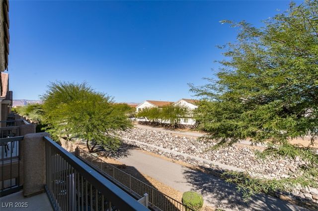 8638 Tom Noon Avenue 102, Las Vegas, NV 89178