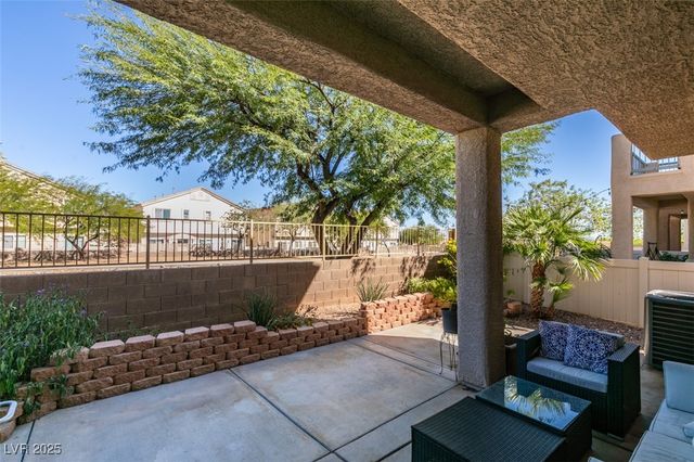 8638 Tom Noon Avenue 102, Las Vegas, NV 89178