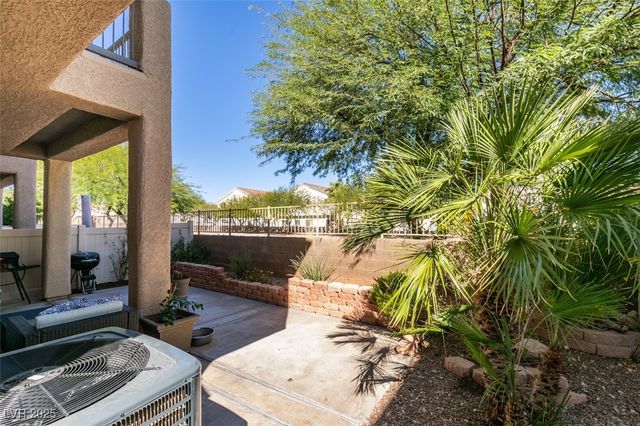 8638 Tom Noon Avenue 102, Las Vegas, NV 89178