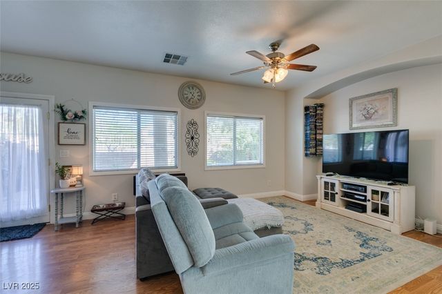 8638 Tom Noon Avenue 102, Las Vegas, NV 89178