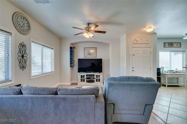 8638 Tom Noon Avenue 102, Las Vegas, NV 89178