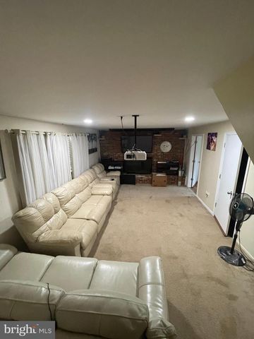 12502 COLBY DR, Woodbridge, VA 22192