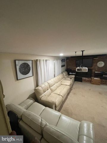 12502 COLBY DR, Woodbridge, VA 22192