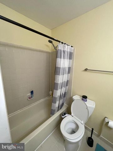 12502 COLBY DR, Woodbridge, VA 22192