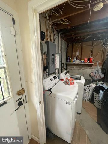 12502 COLBY DR, Woodbridge, VA 22192