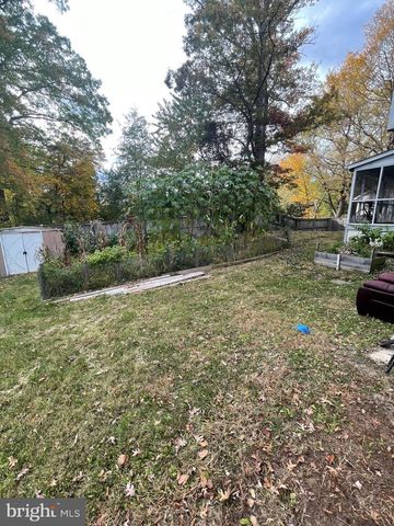 12502 COLBY DR, Woodbridge, VA 22192