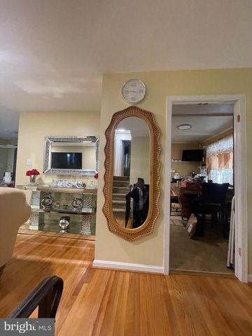 12502 COLBY DR, Woodbridge, VA 22192