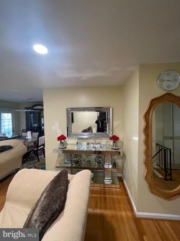 12502 COLBY DR, Woodbridge, VA 22192