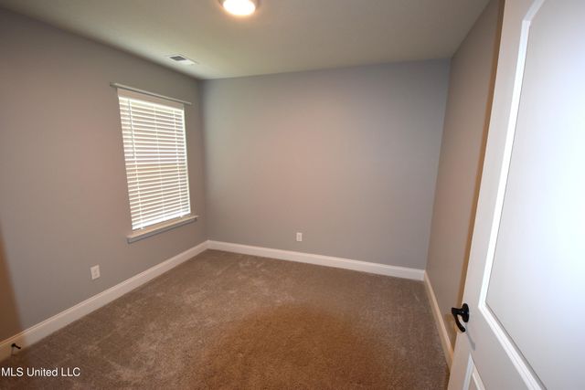 274 Flower Garden Drive, Southaven, MS 38671