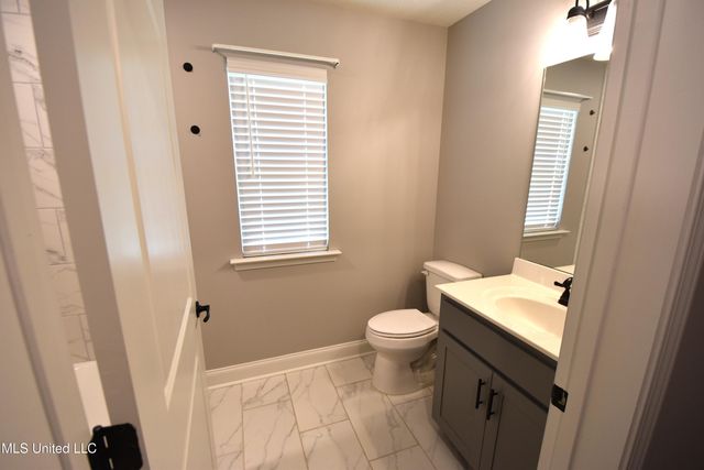 274 Flower Garden Drive, Southaven, MS 38671