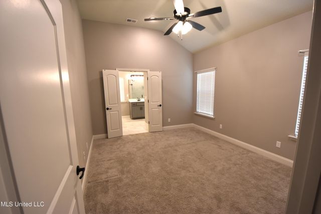 274 Flower Garden Drive, Southaven, MS 38671