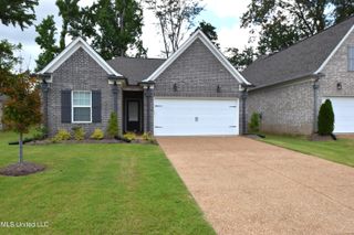 274 Flower Garden Drive, Southaven, MS 38671