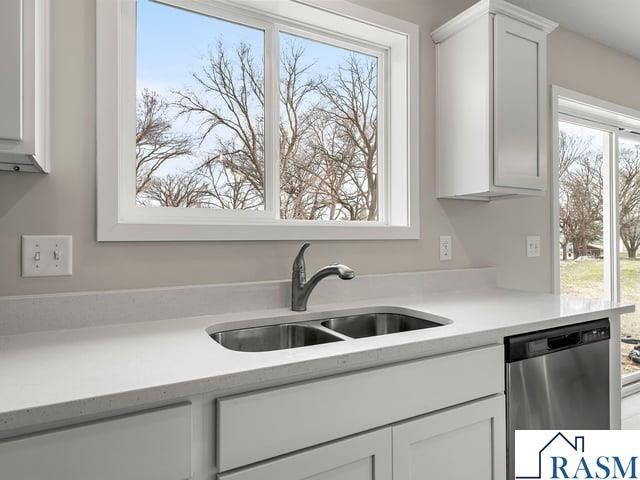 13 Kodiak Court, North Mankato, MN 56003