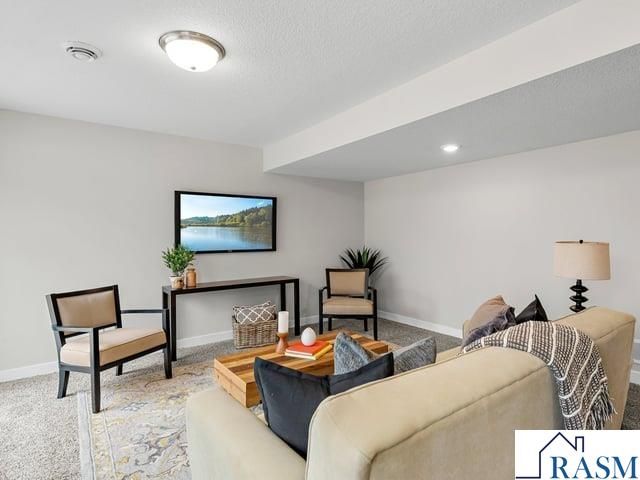 13 Kodiak Court, North Mankato, MN 56003