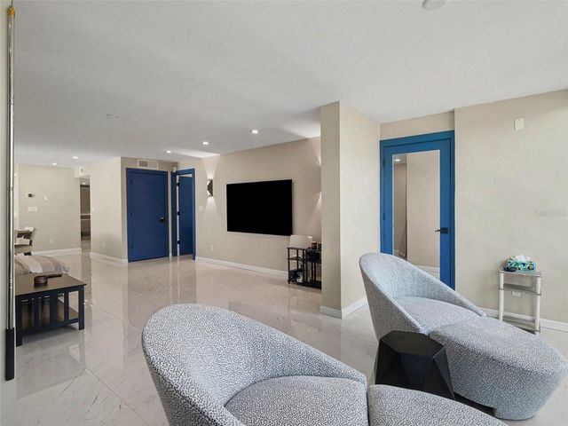 732 BAYPORT WAY, Longboat Key, FL 34228
