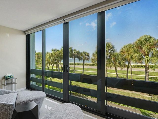 732 BAYPORT WAY, Longboat Key, FL 34228