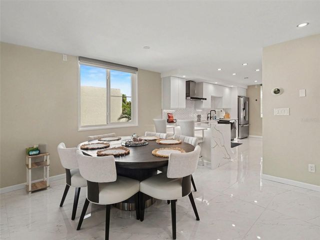 732 BAYPORT WAY, Longboat Key, FL 34228