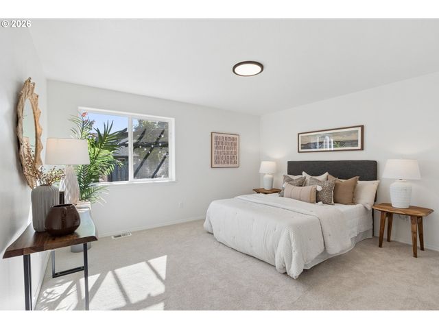664 Se 10TH St, Troutdale, OR 97060