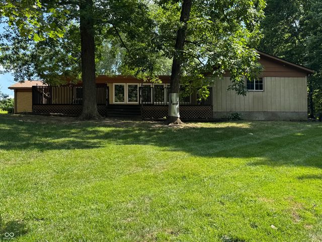 8904 Camby Road, Camby, IN 46113