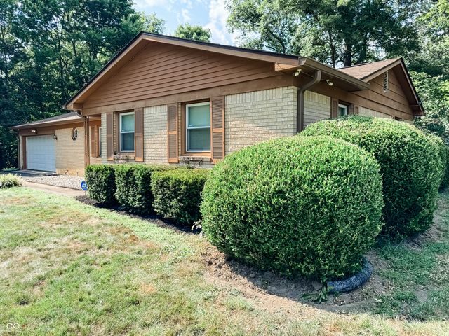 8904 Camby Road, Camby, IN 46113