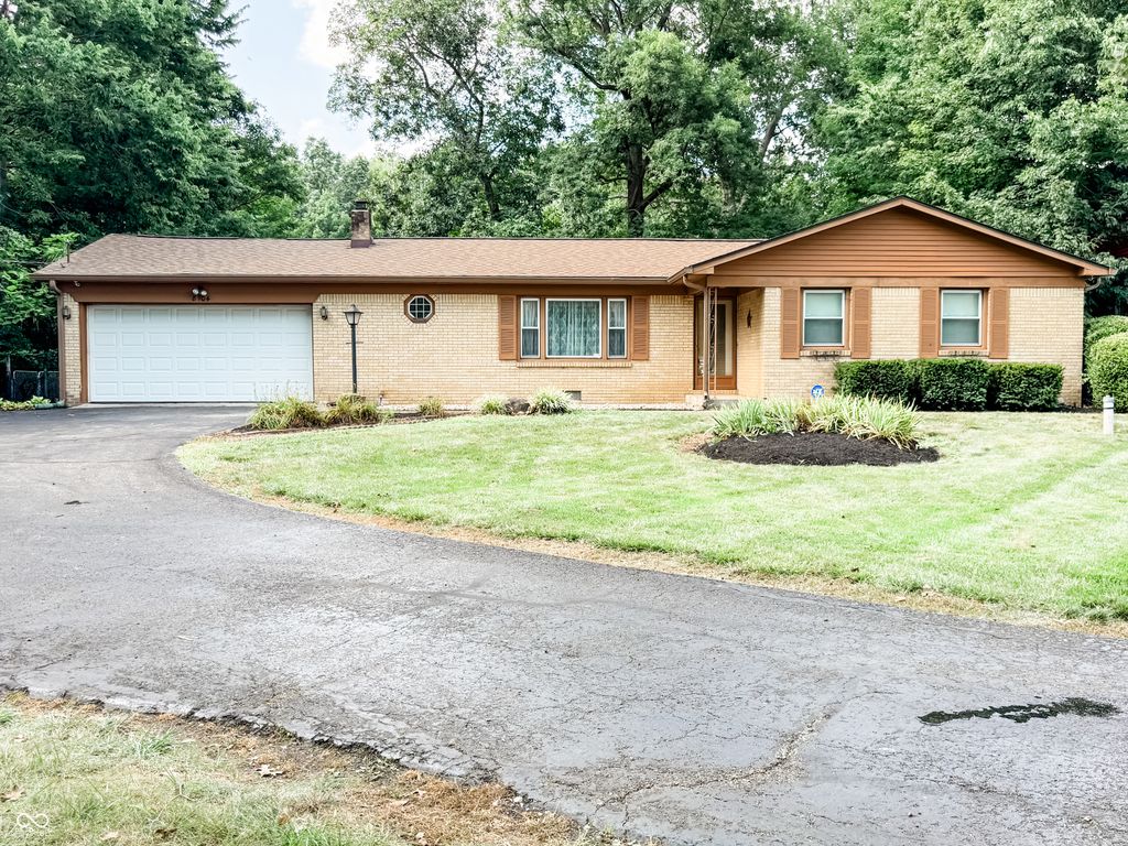 8904 Camby Road, Camby, IN 46113