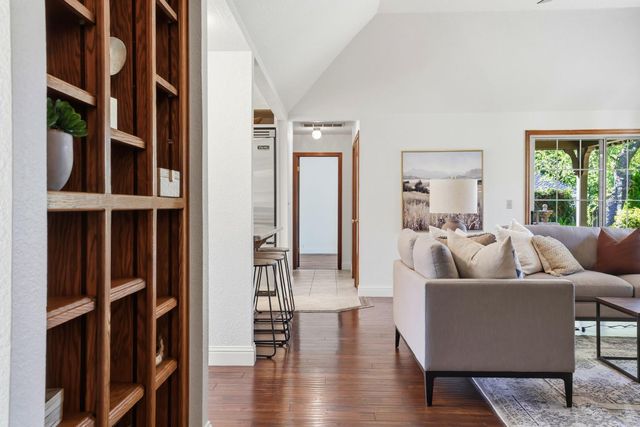 6895 Park Pl, Granite Bay, CA 95746