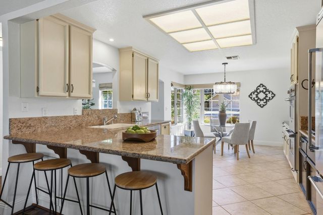 6895 Park Pl, Granite Bay, CA 95746