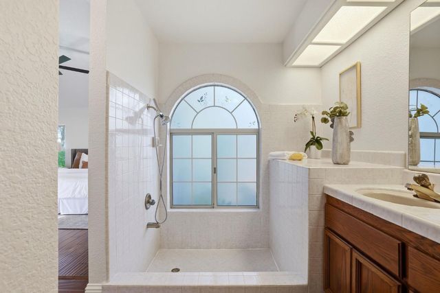 6895 Park Pl, Granite Bay, CA 95746