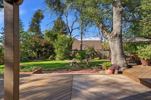 6895 Park Pl, Granite Bay, CA 95746