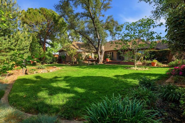 6895 Park Pl, Granite Bay, CA 95746