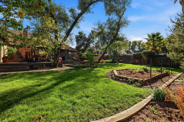 6895 Park Pl, Granite Bay, CA 95746