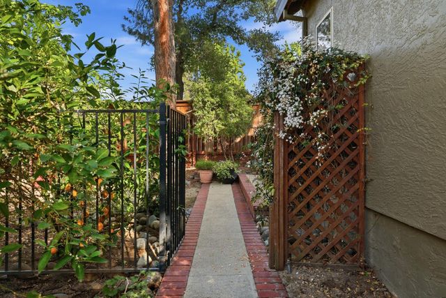 6895 Park Pl, Granite Bay, CA 95746