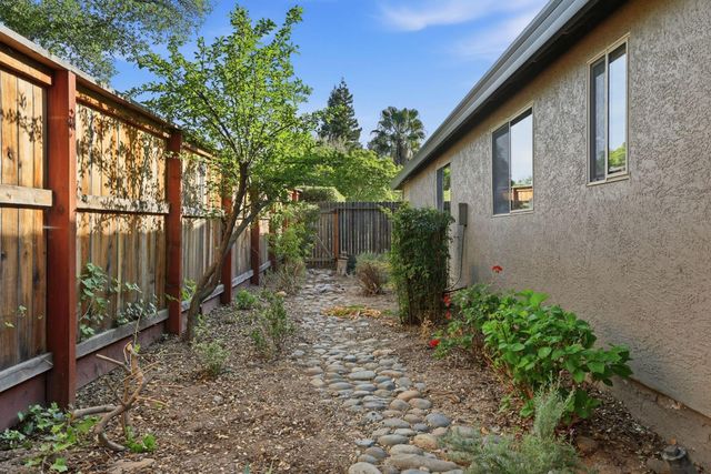 6895 Park Pl, Granite Bay, CA 95746